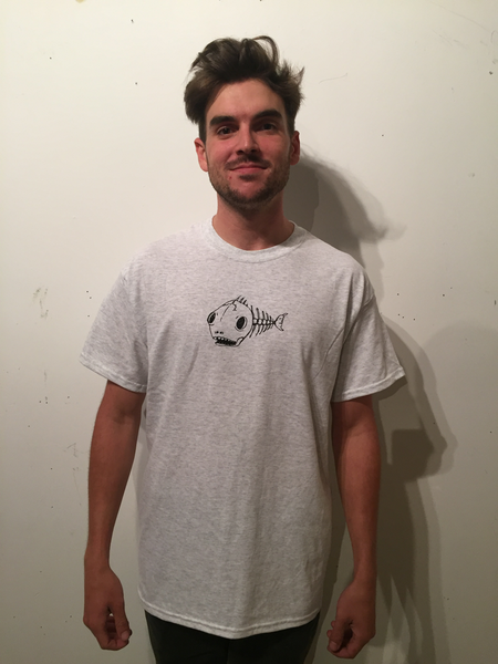Petrified Fish / T-Shirt (Gray)