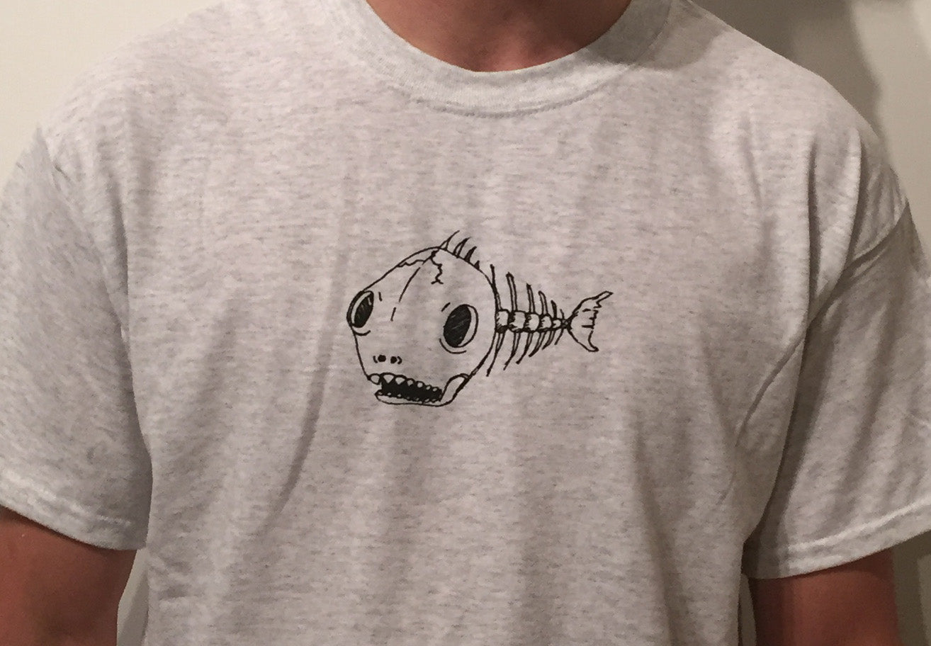 Petrified Fish / T-Shirt (Gray)